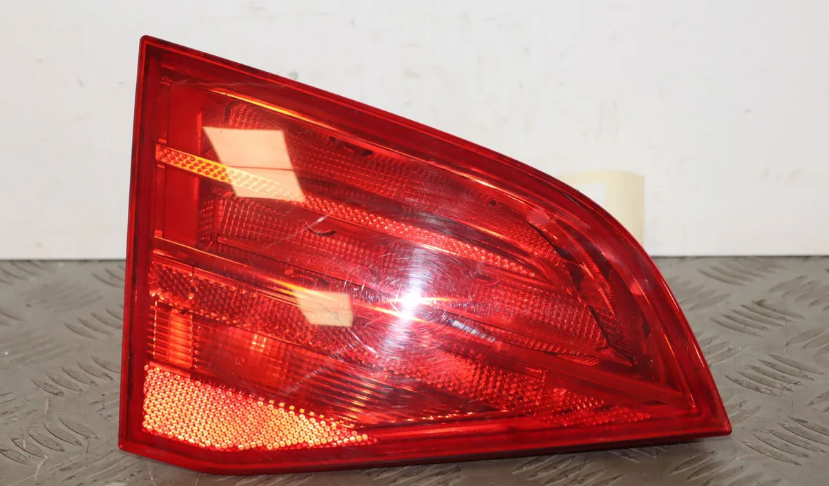 Feu arrière interieur gauche Audi A4 B8 Avant (8K5) 2.0 tdi (2008-2015) occasion