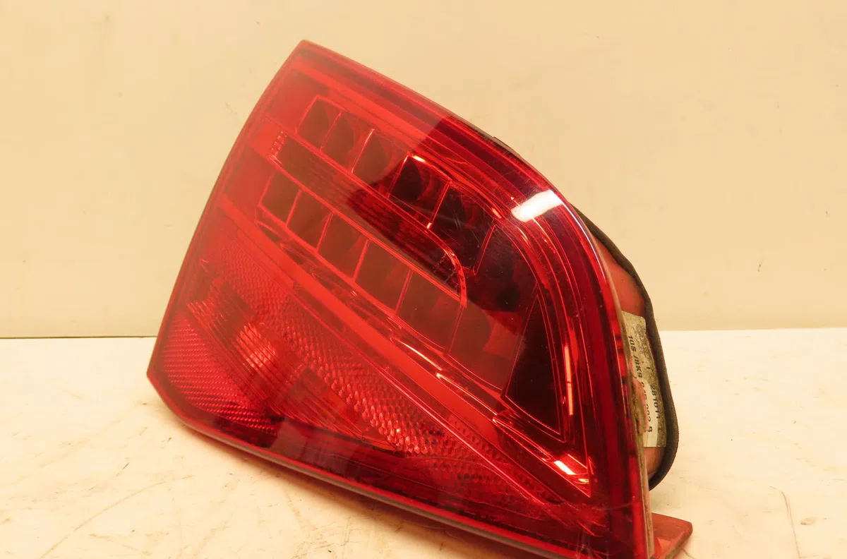 Feu arrière interieur gauche Audi A4 B8 Avant (8K5) 2.0 tdi (2008-2015) occasion