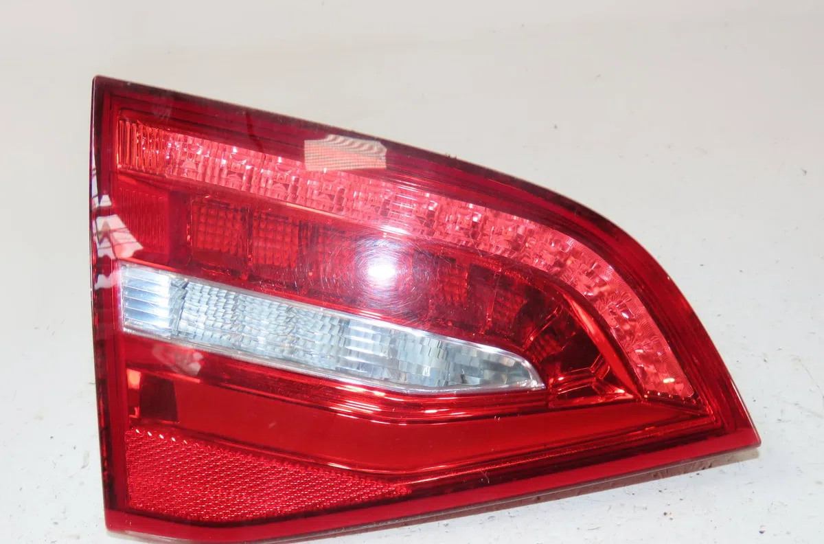 Feu arrière interieur gauche Audi A4 B8 Avant (8K5) 2.0 tdi (2008-2015) occasion