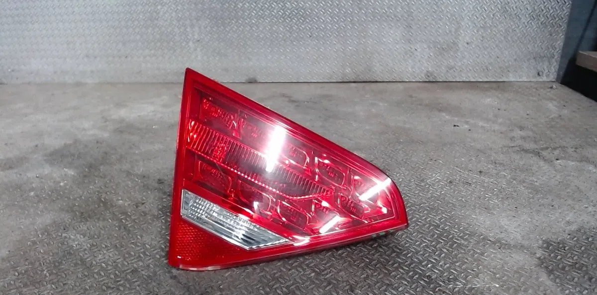 Feu arrière interieur gauche AUDI A5 1  A5 1 COUPE PHASE 1 occasion