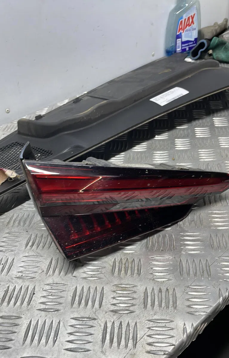 Feu arrière interieur gauche AUDI A5 2 SPORTBACK PHASE 1 occasion