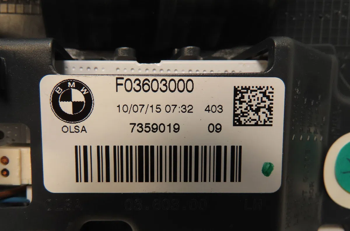 Feu arrière interieur gauche Bmw 1 (F20) 116 i (2015-2019) occasion
