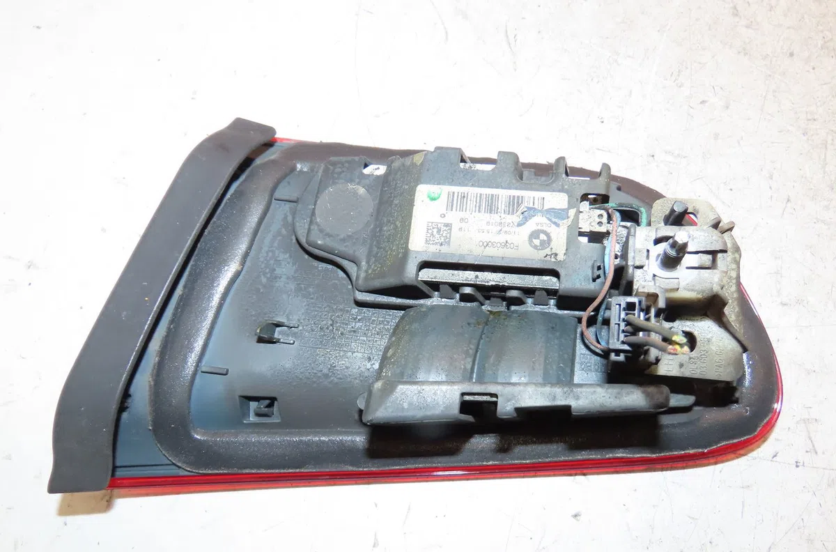 Feu arrière interieur gauche Bmw 1 (F20) 125 d (2012-2019) occasion