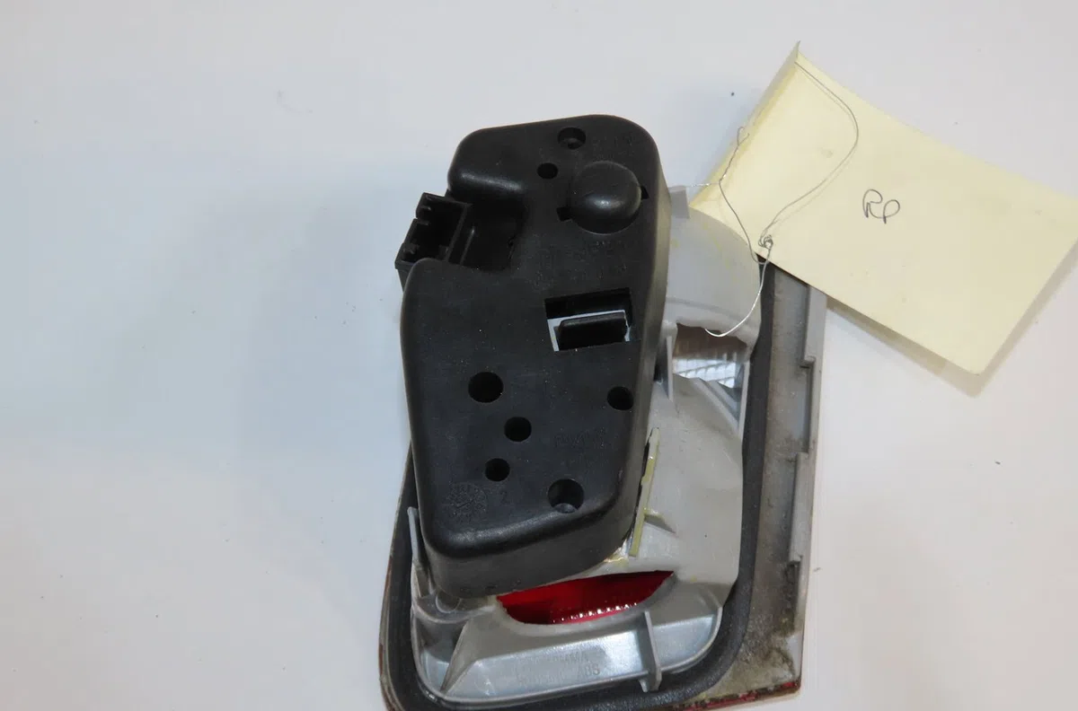Feu arrière interieur gauche Bmw 3 (E46) 330 d (1999-2005) occasion