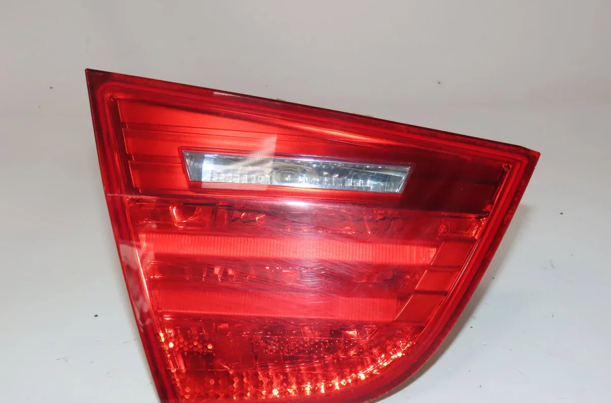 Feu arrière interieur gauche Bmw 3 (E90) 320 d (2004-2011) occasion