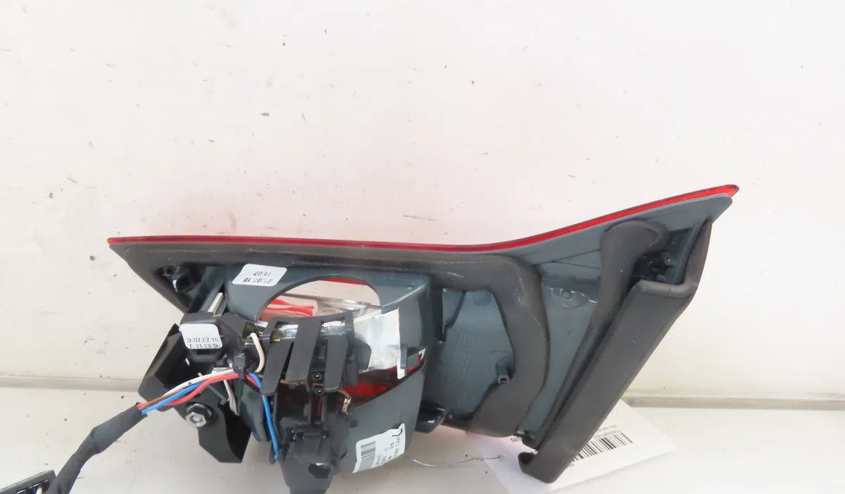 Feu arrière interieur gauche BMW SERIE 4 2015 occasion