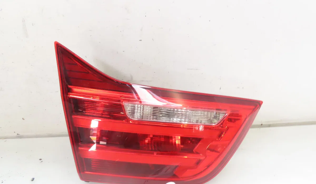 Feu arrière interieur gauche BMW SERIE 4 2015 occasion