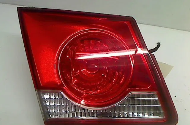 Feu arrière interieur gauche CHEVROLET CRUZE occasion