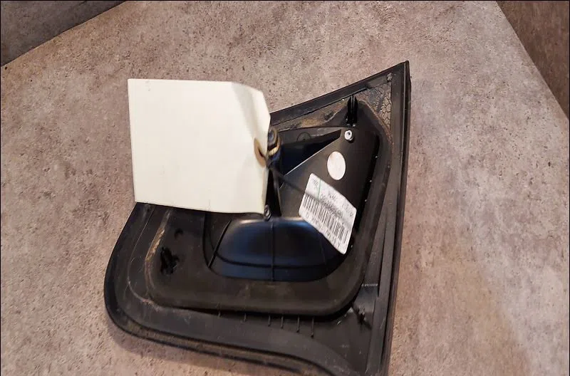 Feu arrière interieur gauche Citroen C3 II (SC_) 1.0 vti 68 (2012) 5 portes occasion
