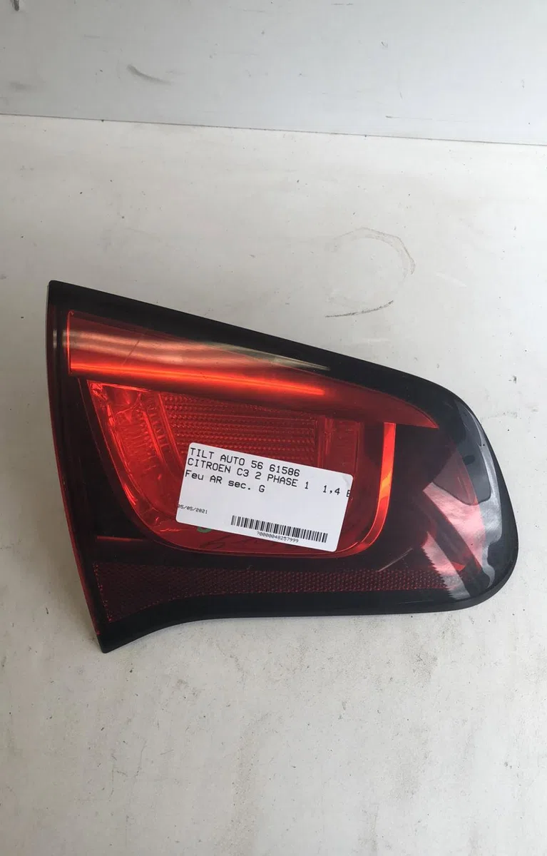 Feu arrière interieur gauche Citroen C3 II (SC_) 1.4 (2009-2016) 5 portes occasion