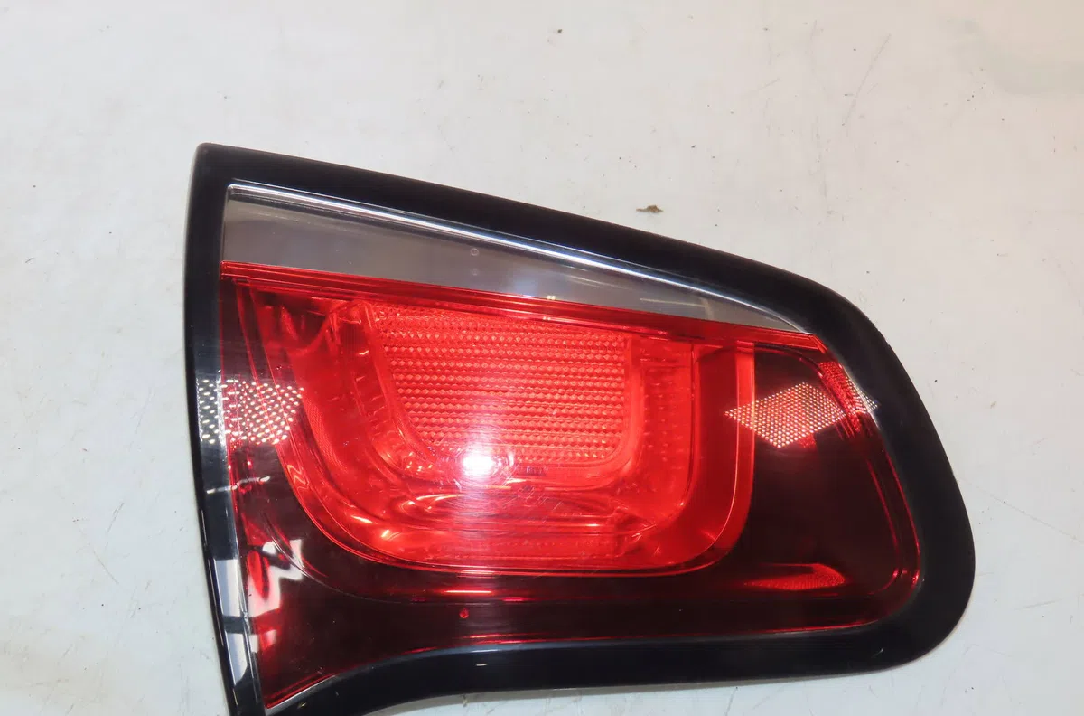 Feu arrière interieur gauche CITROEN C3 occasion