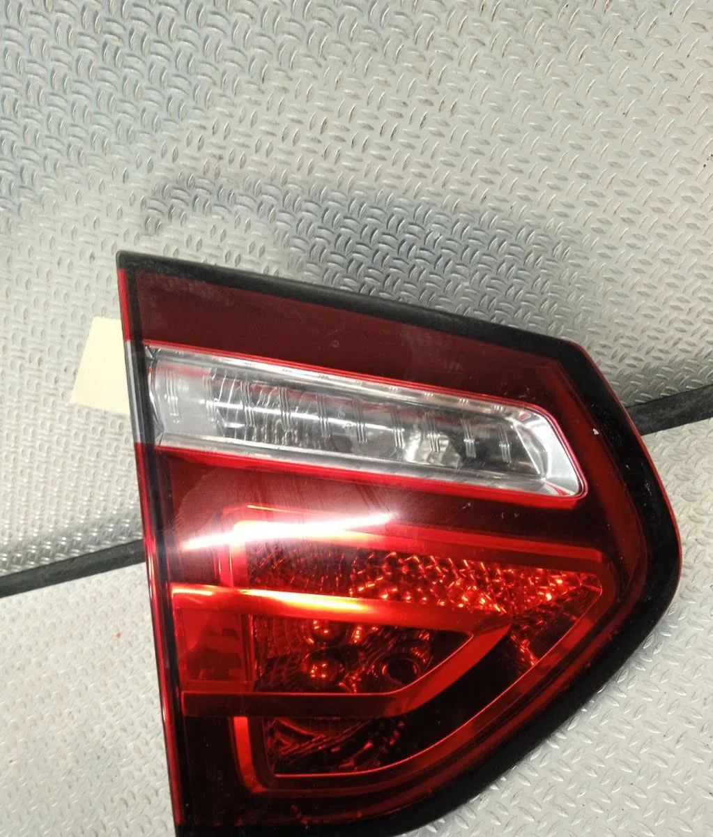 Feu arrière interieur gauche CITROEN C4 PICASSO 1  C4 PICASSO 1 occasion