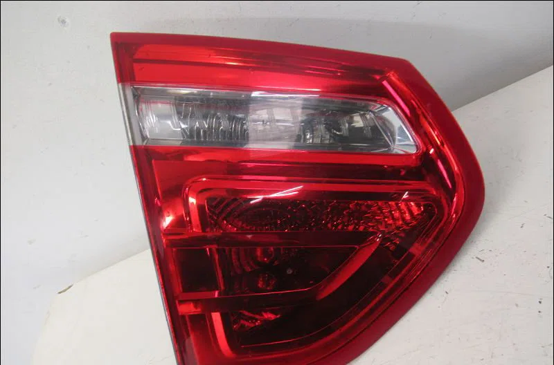 Feu arrière interieur gauche Citroen C4 PICASSO I Monospace (UD_) 1.6 hdi (2007-2013) 5 portes occasion