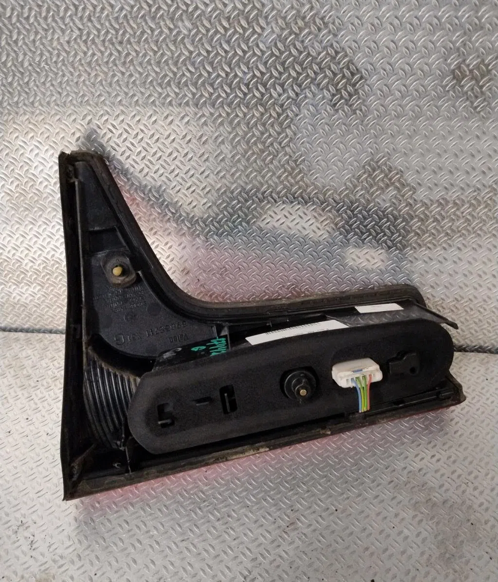 Feu arrière interieur gauche CITROEN C5 1  C5 1 PHASE 2 occasion