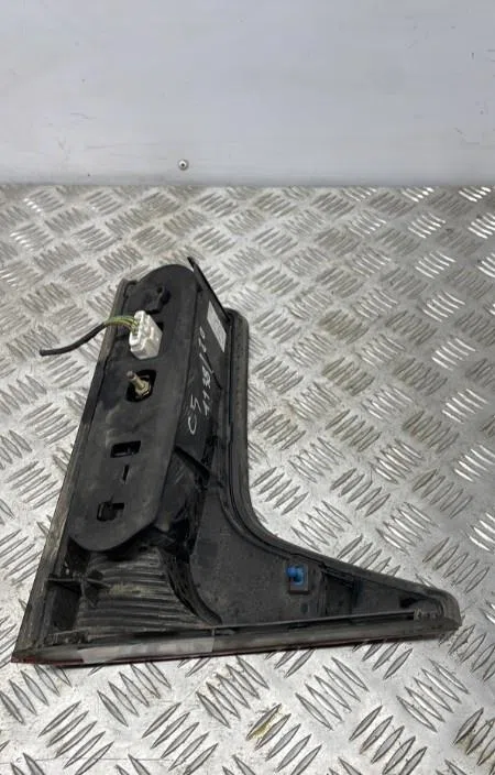 Feu arrière interieur gauche CITROEN C5 1 PHASE 2 occasion