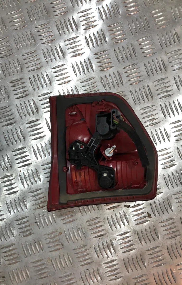 Feu arrière interieur gauche CITROEN C5 2 BREAK occasion
