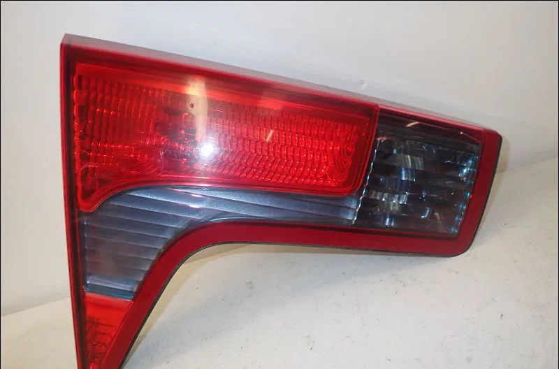 Feu arrière interieur gauche CITROEN C5 I  2.0 HDI 16v 138ch occasion