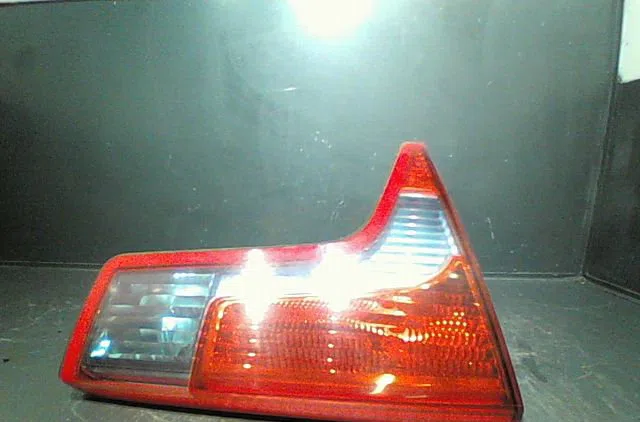 Feu arrière interieur gauche Citroën C5 II (RC_) 1.6 hdi (rc8hzb) (2004-2008) occasion