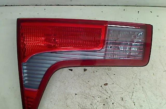 Feu arrière interieur gauche Citroën C5 II (RC_) 3.0 v6 (rcxfuf) (2004-2008) occasion