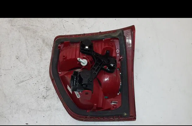 Feu arrière interieur gauche Citroën C5 III Break (RW_) 1.6 thp 155 (2009) occasion