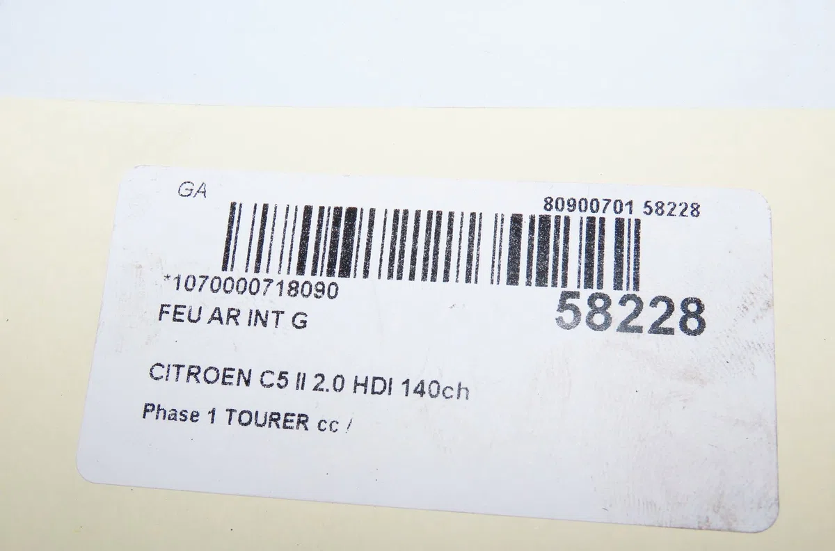 Feu arrière interieur gauche Citroen C5 III Break (RW_) 2.0 hdi 140 (2009) 5 portes occasion