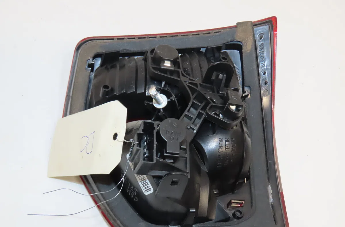 Feu arrière interieur gauche Citroen C5 III Break (RW_) 2.0 hdi 165 (2009) occasion