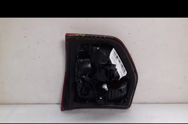 Feu arrière interieur gauche Citroen C5 III Break (RW_) 2.0 hdi 180 (2015) occasion
