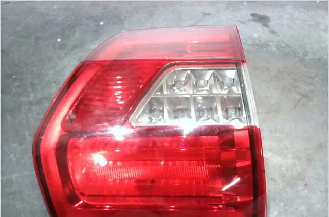 Feu arrière interieur gauche Citroën C5 III Break (RW_) 2.2 hdi 200 (2010) occasion