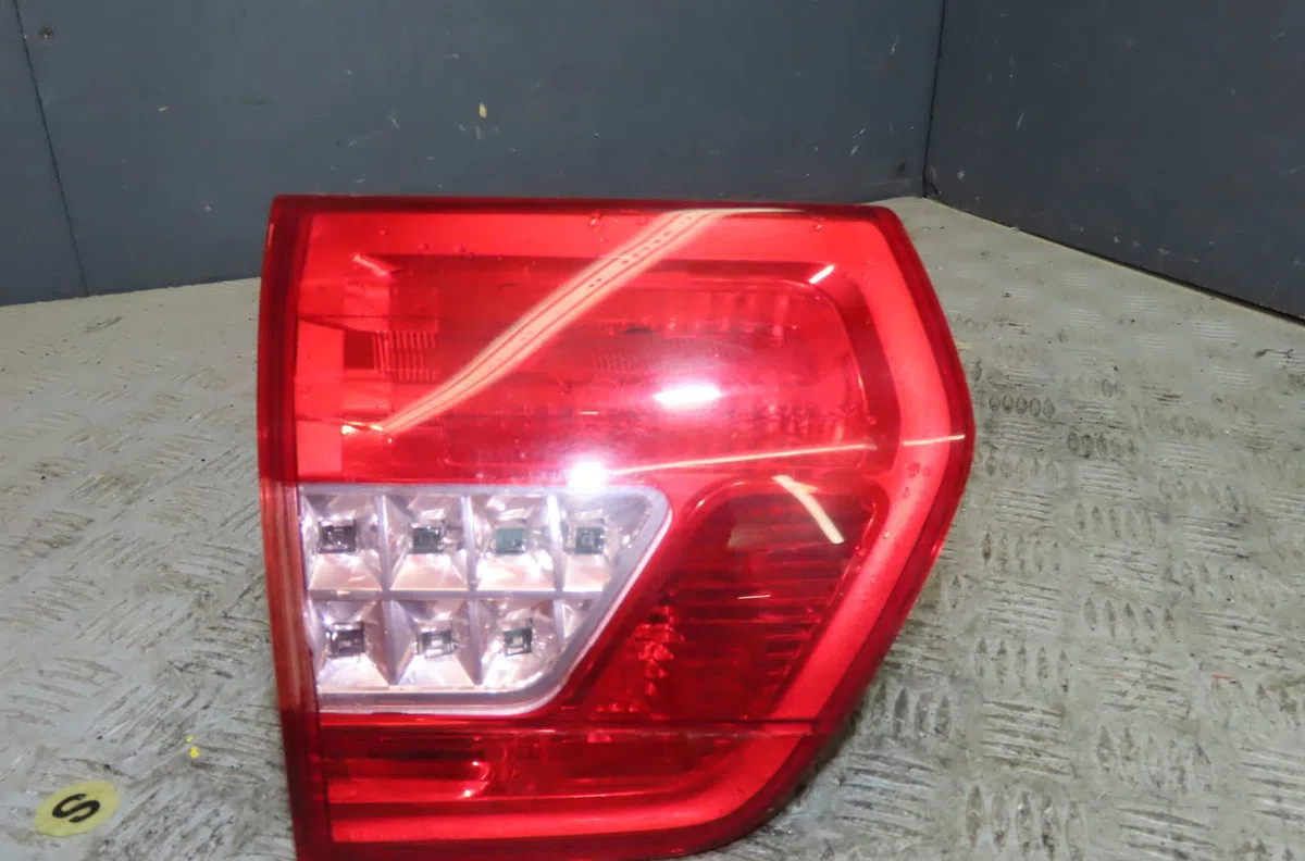 Feu arrière interieur gauche Citroen C5 III Break (RW_) 2.2 hdi (rw4hth) (2008-2011) occasion