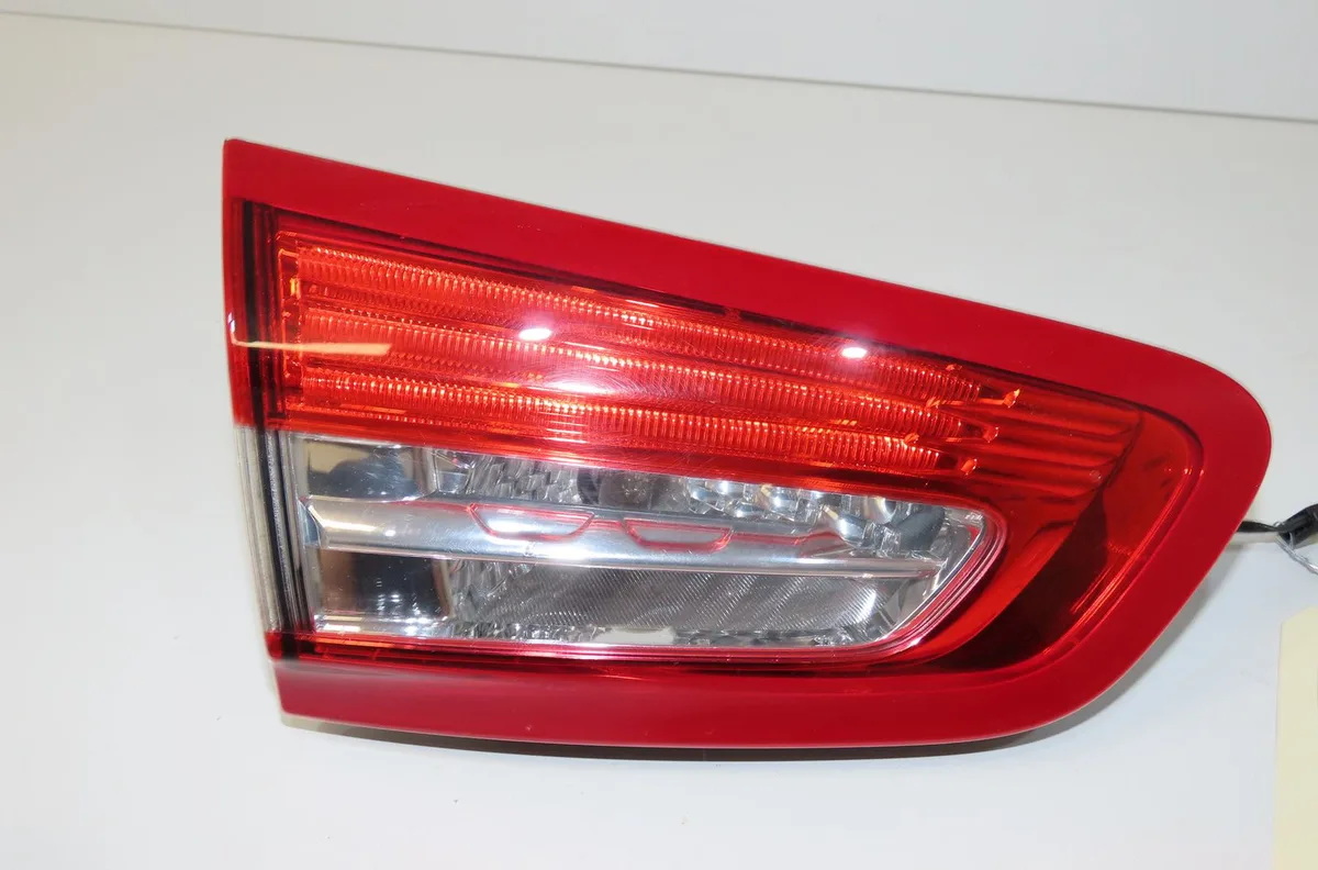 Feu arrière interieur gauche Citroen DS5 2.0 hdi 165 (2011-2015) 5 portes occasion
