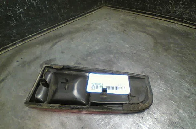 Feu arrière interieur gauche Fiat PUNTO (188_) 1.3 jtd 16v (2003-2012) 5 portes occasion