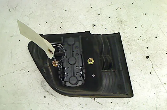 Feu arrière interieur gauche FIAT STILO occasion