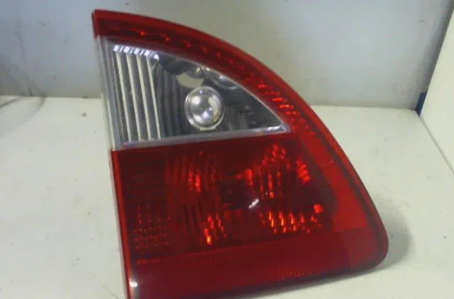 Feu arrière interieur gauche FORD GALAXY occasion