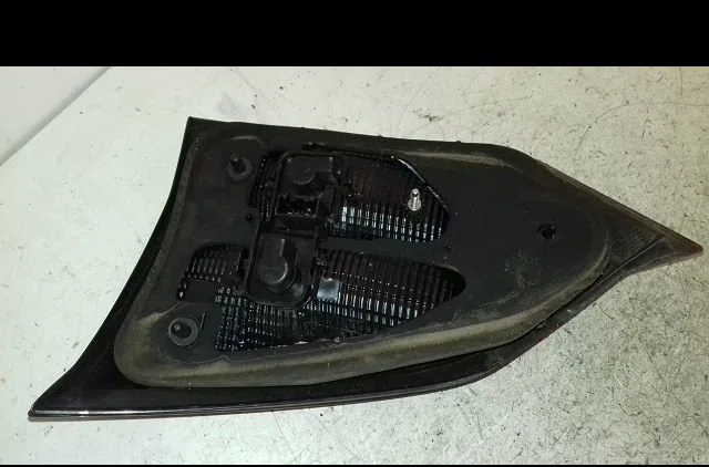 Feu arrière interieur gauche Ford GRAND C-MAX (DXA-CB7, DXA-CEU) 2.0 tdci (2011-2019) occasion