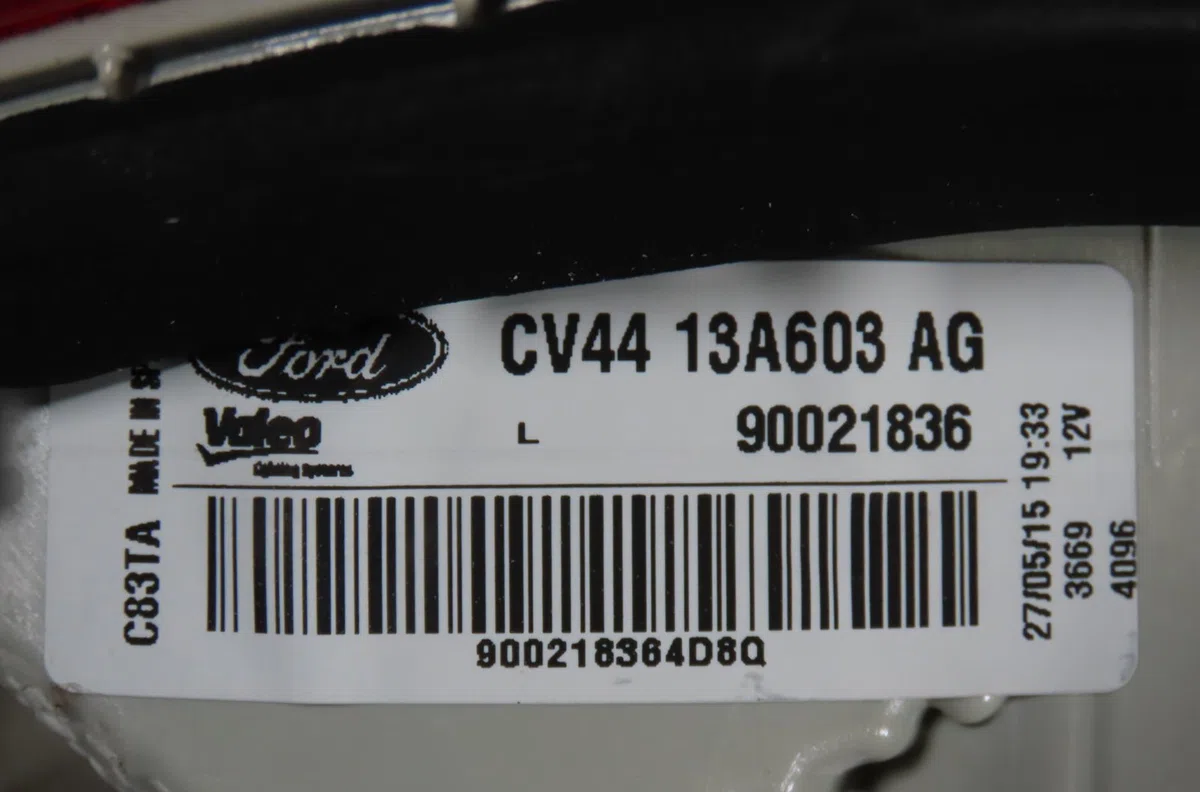Feu arrière interieur gauche Ford KUGA II (DM2) 2.0 tdci 4x4 (2013-2014) occasion