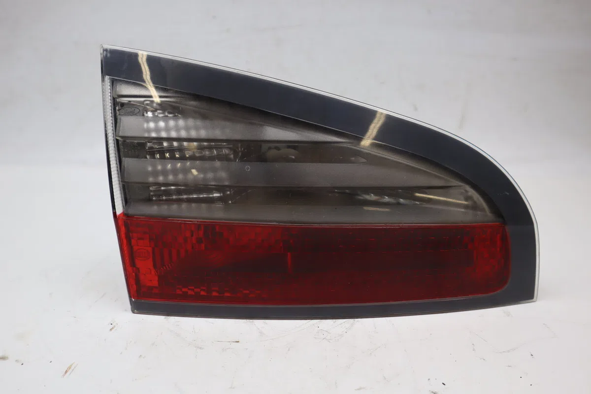 Feu arrière interieur gauche Ford S-MAX (WA6) 2.2 tdci (2010-2014) occasion