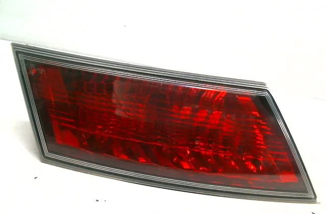 Feu arrière interieur gauche HONDA CIVIC occasion