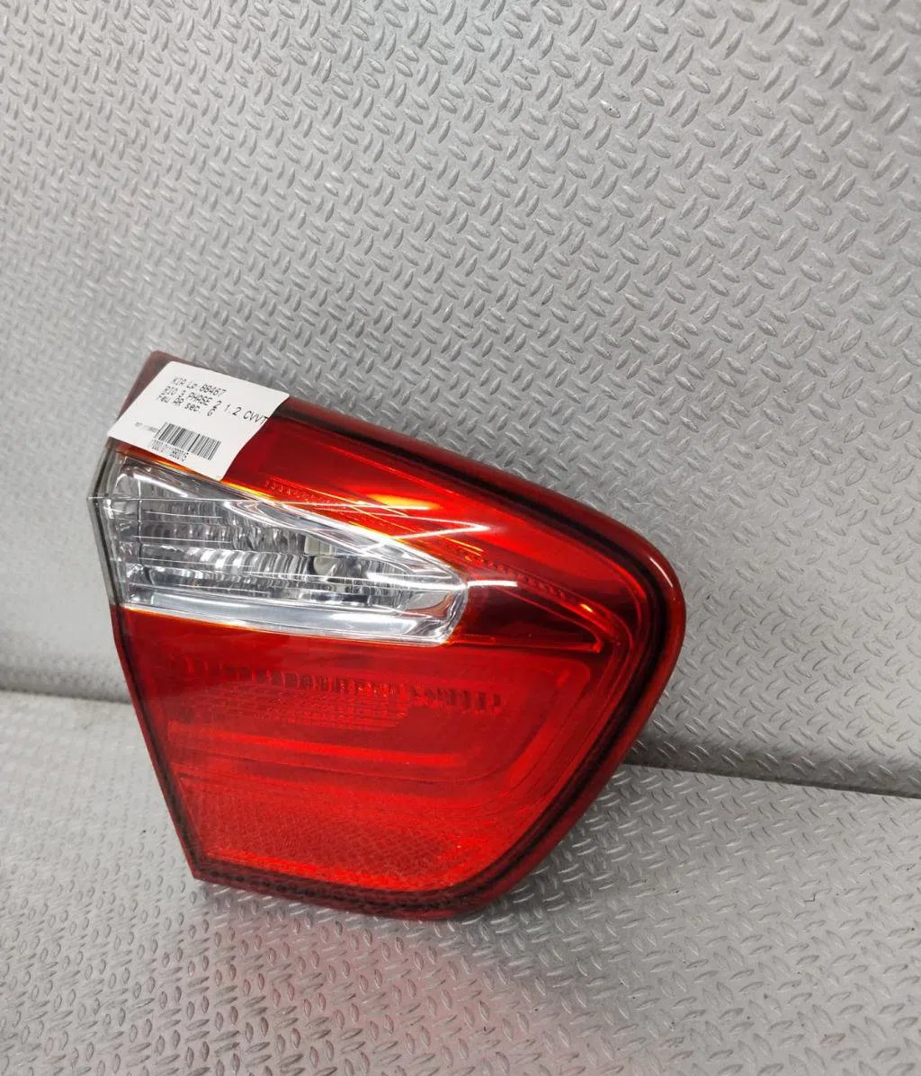 Feu arrière interieur gauche KIA RIO 3  RIO 3 PHASE 2 occasion
