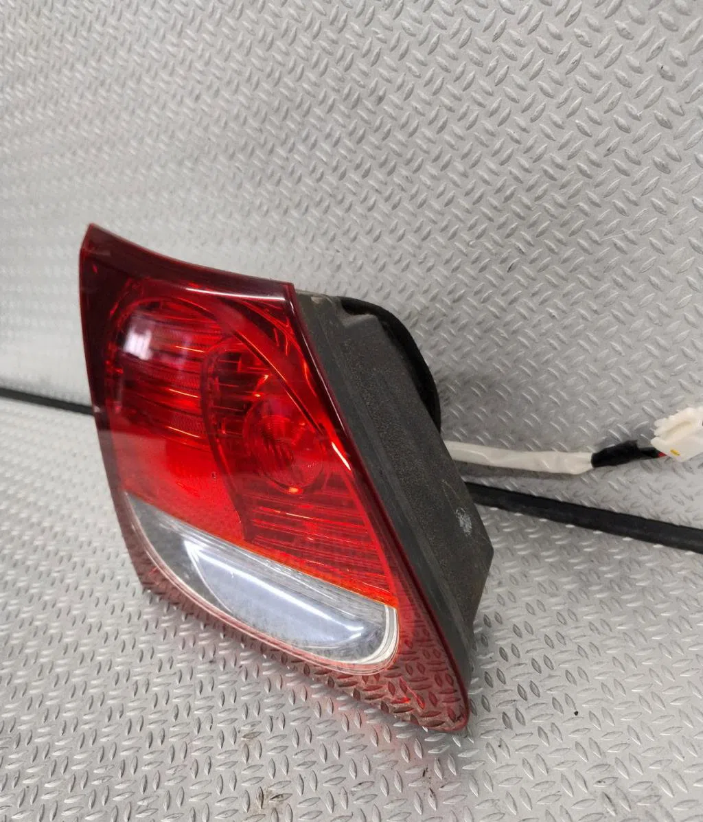 Feu arrière interieur gauche Lexus GS (_S19_) 450h (grs191_, gws191_) (2006-2011) occasion