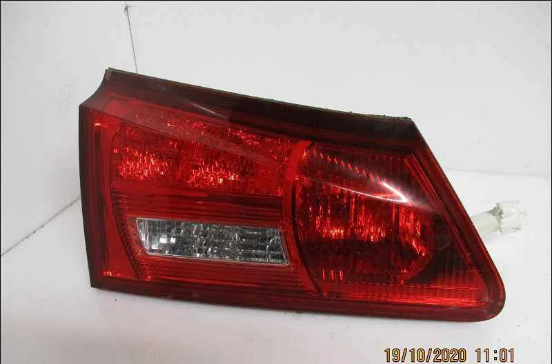 Feu arrière interieur gauche LEXUS IS II occasion