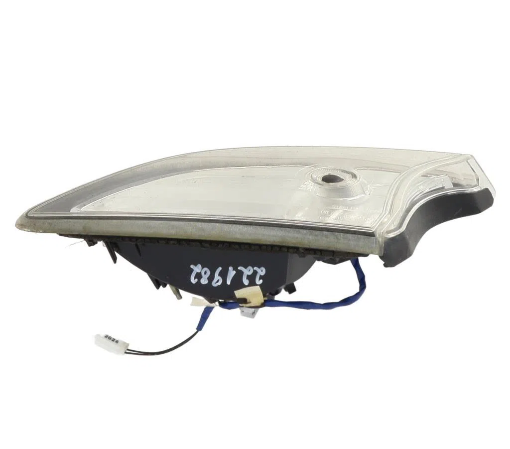 Feu arrière interieur gauche Mazda 3 (BL) 2.2 mzr cd (bl10) (2009-2013) occasion
