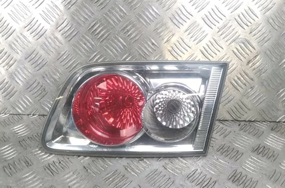 Feu arrière interieur gauche Mazda 6 Station Wagon (GY) 2.0 di (gy19) (2002-2005) occasion