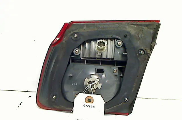 Feu arrière interieur gauche MAZDA 626 occasion