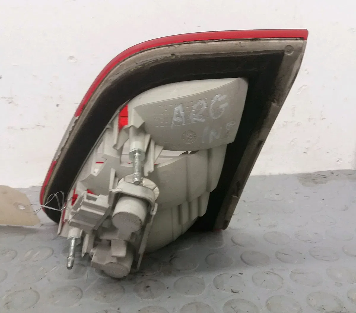 Feu arrière interieur gauche Mercedes-benz CLASSE B Sports Tourer (W245) B 180 cdi (245.207) (2005-2011) 5 portes occasi