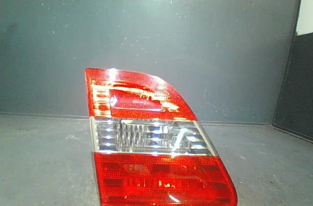 Feu arrière interieur gauche Mercedes-benz CLASSE B Sports Tourer (W245) B 200 cdi (245.208) (2005-2011) occasion