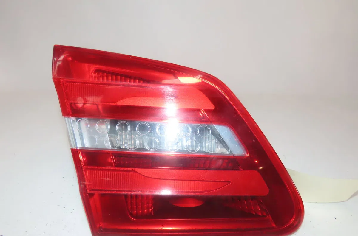 Feu arrière interieur gauche Mercedes-benz CLASSE B Sports Tourer (W246, W242) B 180 cdi (246.200) (2011-2014) occasion