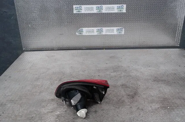 Feu arrière interieur gauche NISSAN QASHQAI 1  QASHQAI 1 PHASE 2 occasion