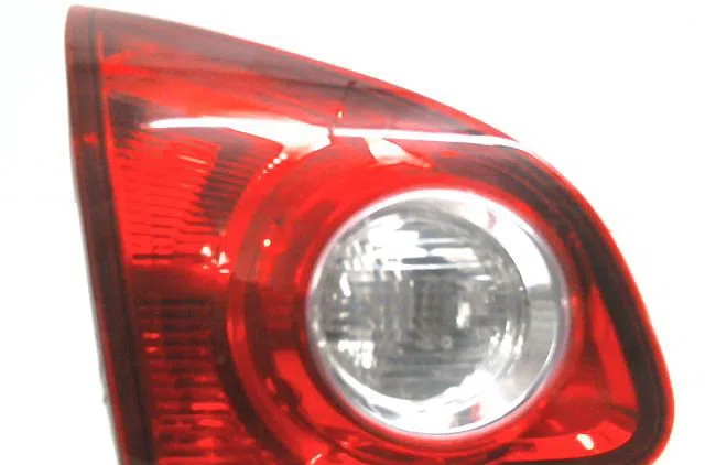 Feu arrière interieur gauche Nissan QASHQAI - QASHQAI 2 I (J10, NJ10, JJ10E) 1.5 dci (2010-2013) 5 portes occasion