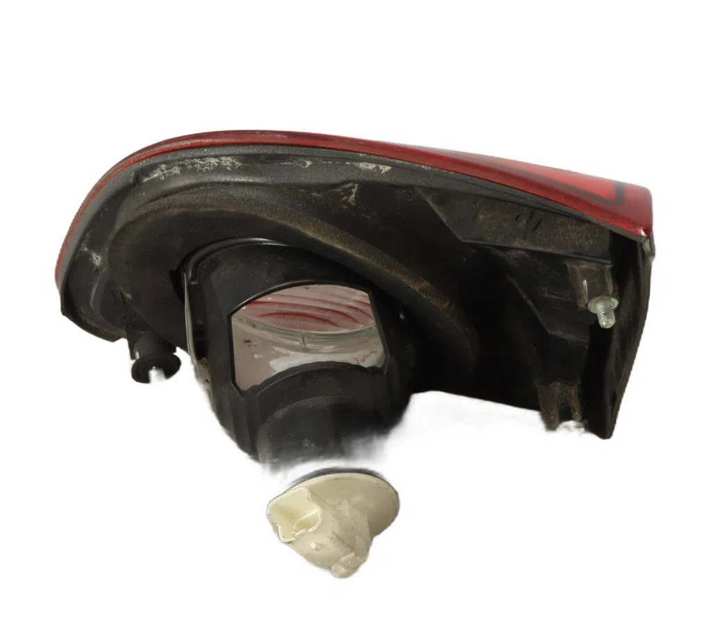 Feu arrière interieur gauche Nissan QASHQAI - QASHQAI 2 I (J10, NJ10, JJ10E) 1.5 dci (2010-2013) 5 portes occasion