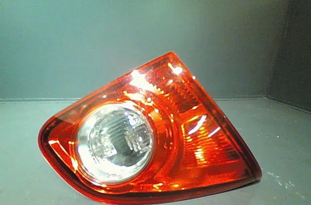 Feu arrière interieur gauche Nissan QASHQAI - QASHQAI 2 I (J10, NJ10, JJ10E) 1.5 dci (2010-2013) 5 portes occasion